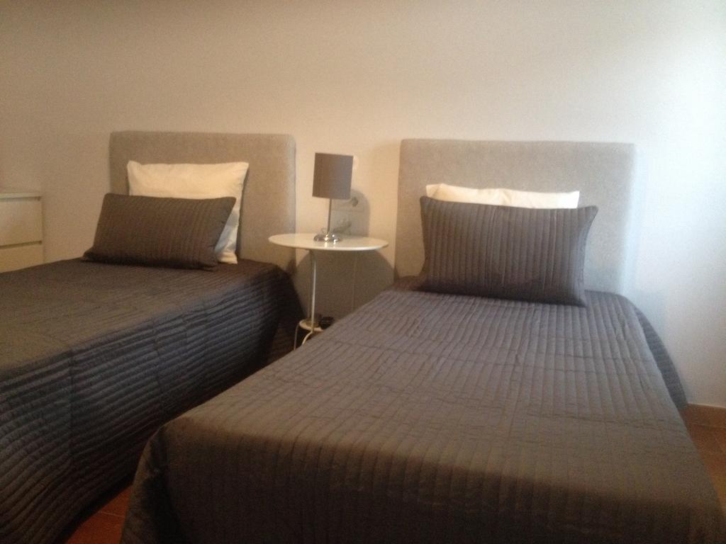Hostal Montilla Sotogrande Torreguadiaro Ngoại thất bức ảnh